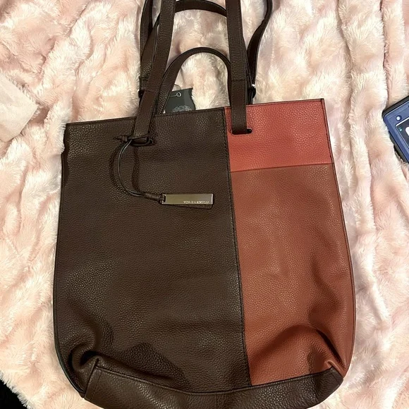 NWT large w/dust bag.   NEVER WORN RETAIL $198….temp.price cut for  auction - Picture 10 of 16